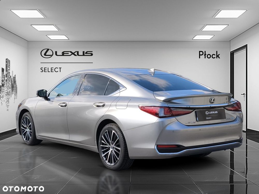Lexus ES 300h Business Edition - 3