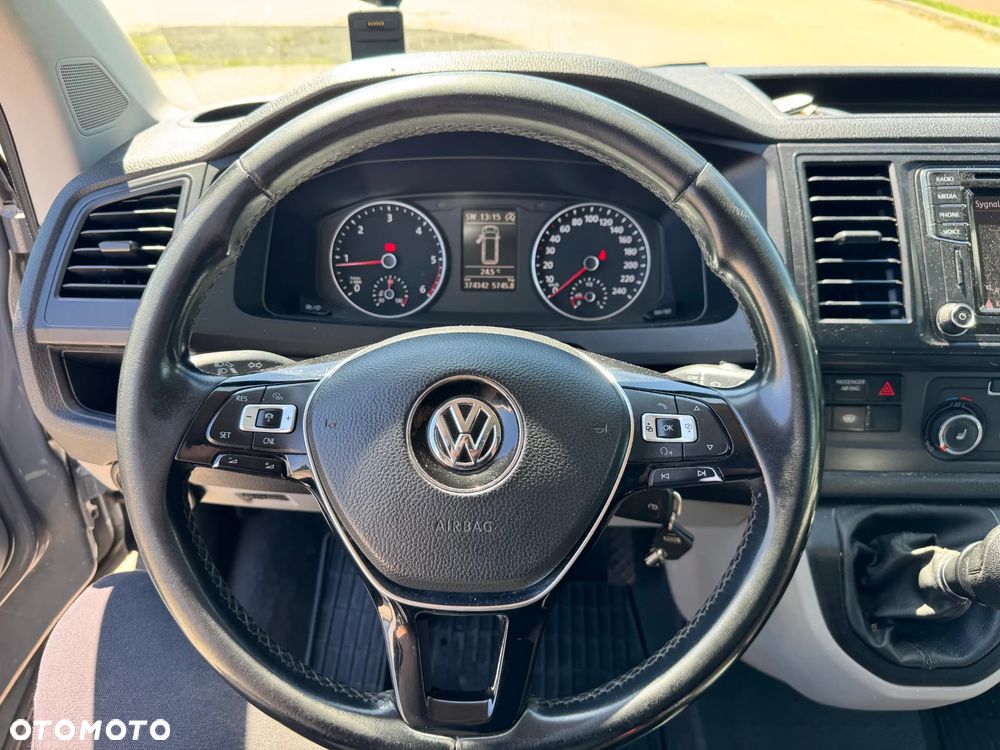 Volkswagen Transporter T6 - 6