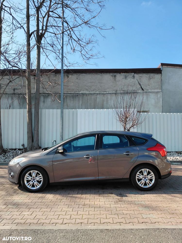 Ford Focus 1.6 TDCi DPF Champions Edition - 21