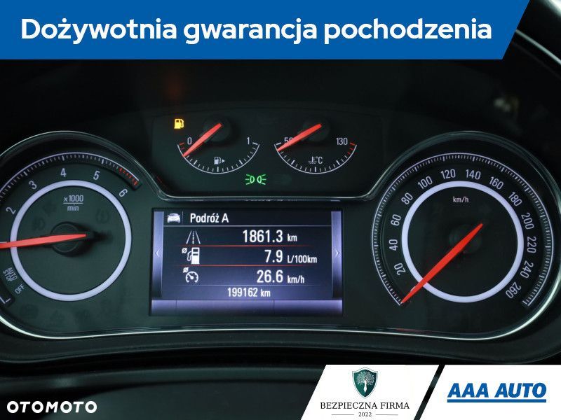 Opel Insignia - 10