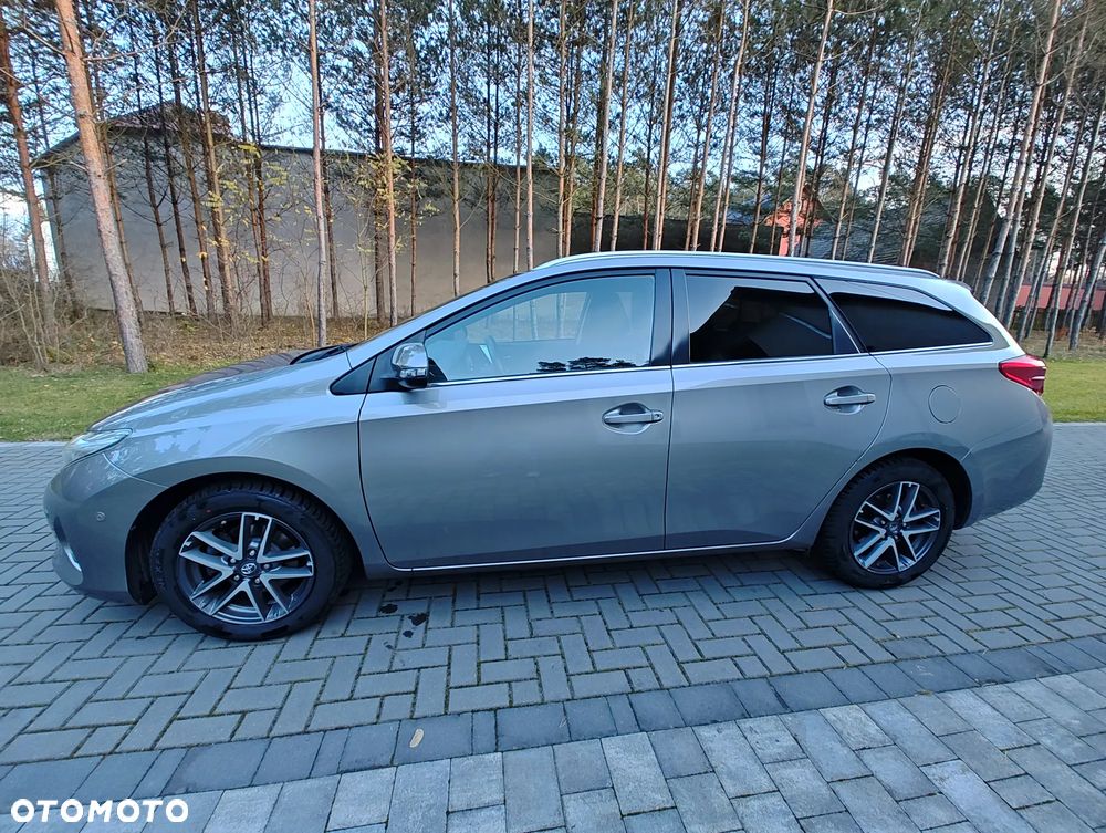 Toyota Auris 1.6 Prestige - 6