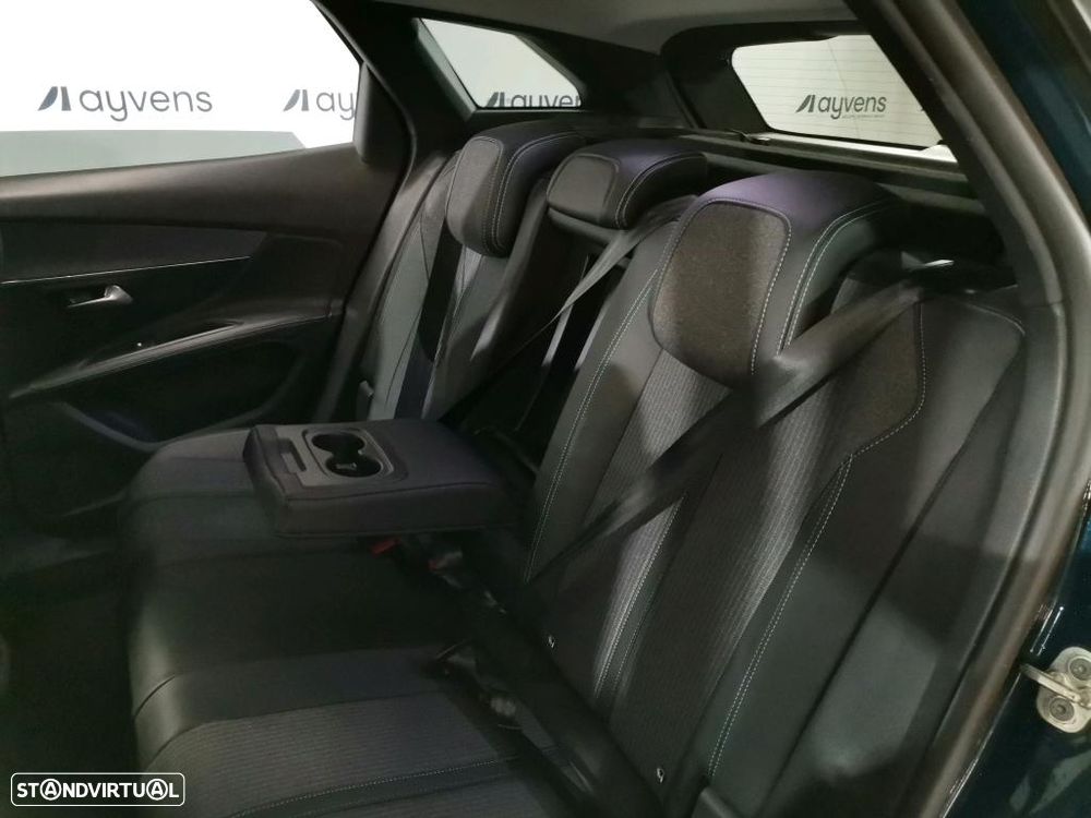 Peugeot 3008 1.2 PureTech Allure Pack EAT8 - 8