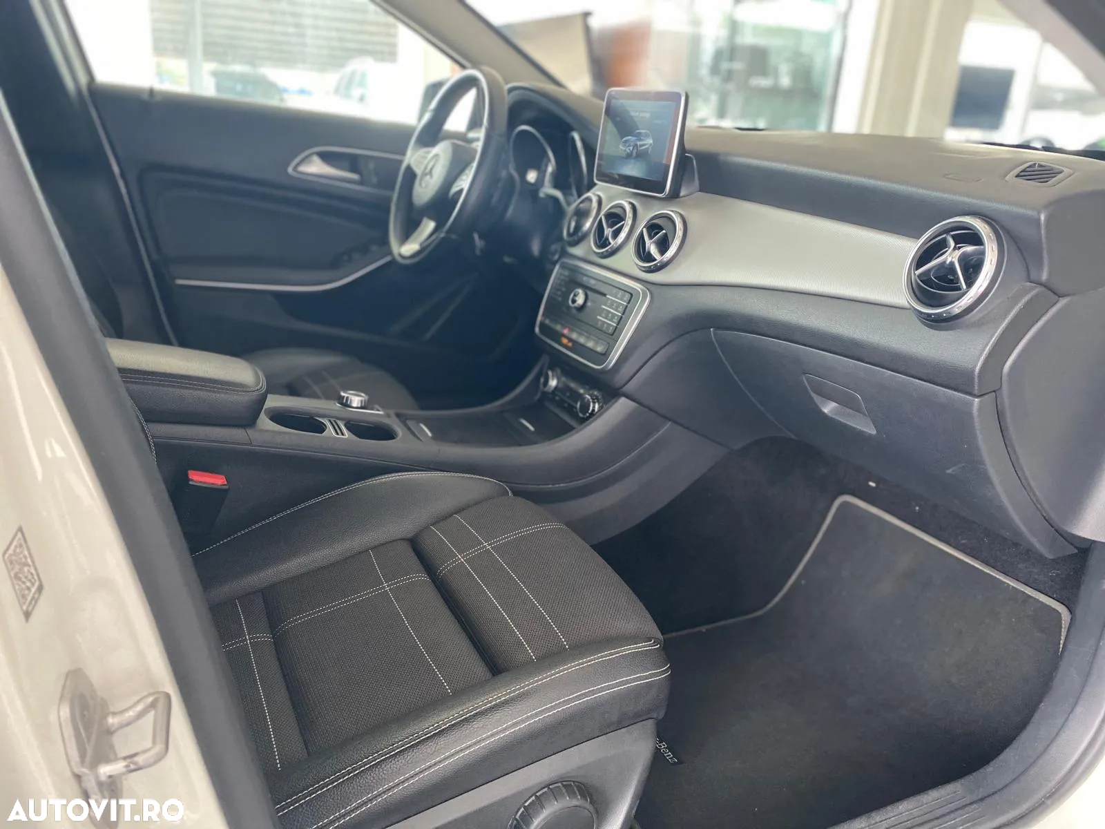 Mercedes-Benz GLA 200 (CDI) d 4Matic 7G-DCT Urban - 15