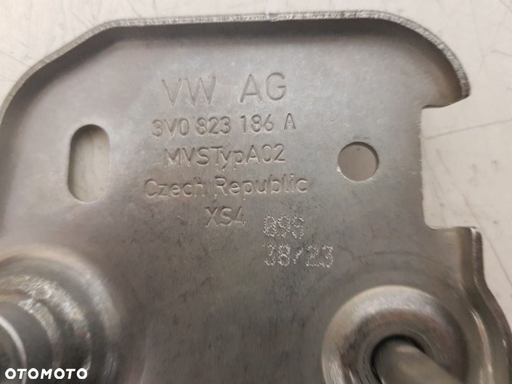 NOWY ZACZEP RYGIEL MASKI PRAWY PRAWA SUPERB 3 III SCALA KAMIQ TAIGO LEON IV 4 FORMENTOR - 3