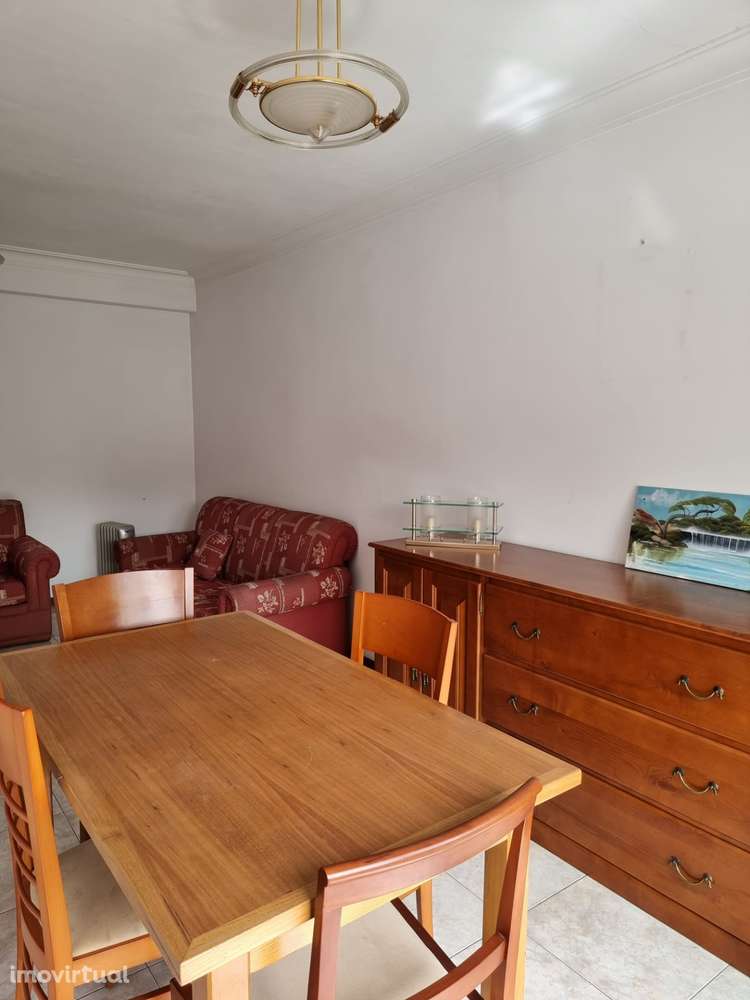 Apartamento T1+1 | Metro Santo Ovídio | Vila Nova de Gaia - Grande imagem: 2/12