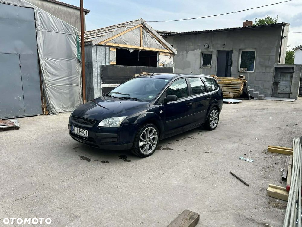 Ford Focus 1.6 TDCi Ambiente - 4