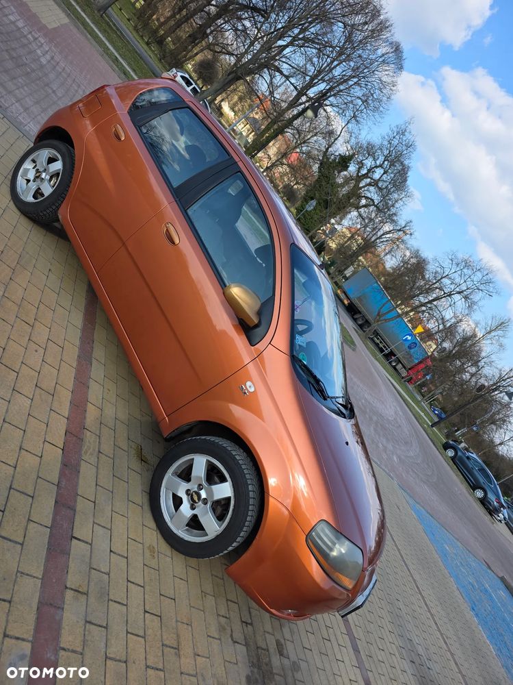 Chevrolet Kalos - 2