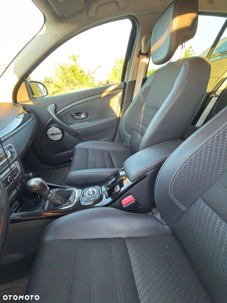 Renault Megane 1.2 Energy TCe Bose - 15