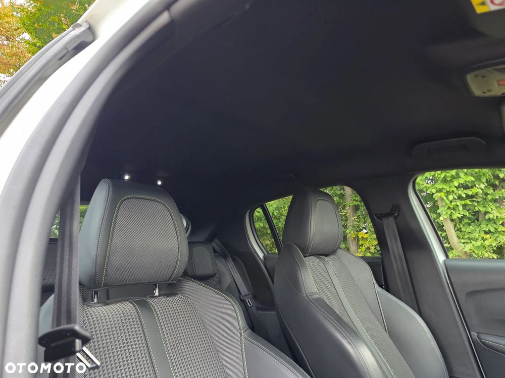 Peugeot 208 PureTech 100 GT Pack - 33