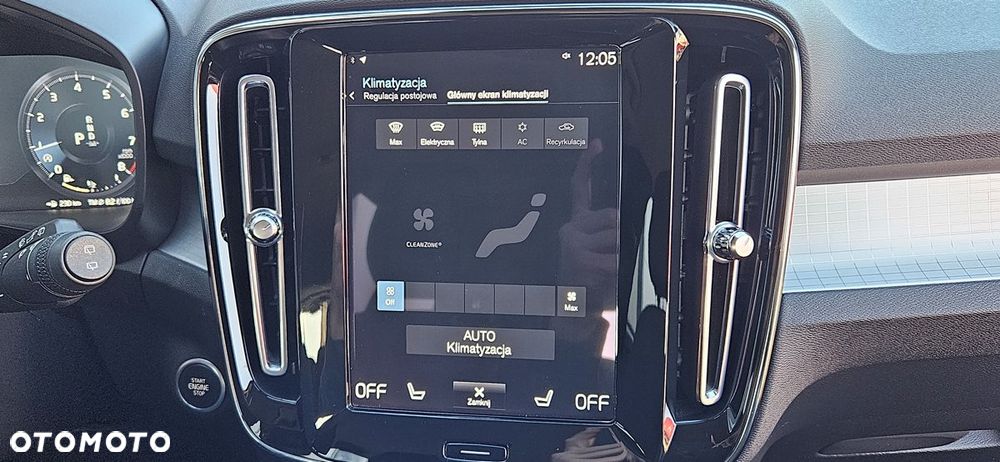 Volvo XC 40 T3 Geartronic Momentum Pro - 22