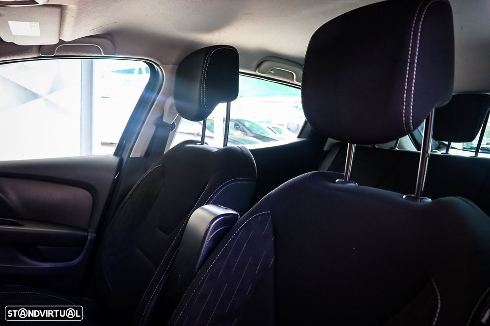 Renault Clio 1.5 dCi Limited - 14