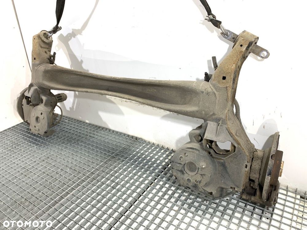 BELKA TYŁ  CITROEN C4 PICASSO II 2013 - 2022 1.6 BlueHDi 120 88 kW [120 KM] olej napędowy 2014 - - 8