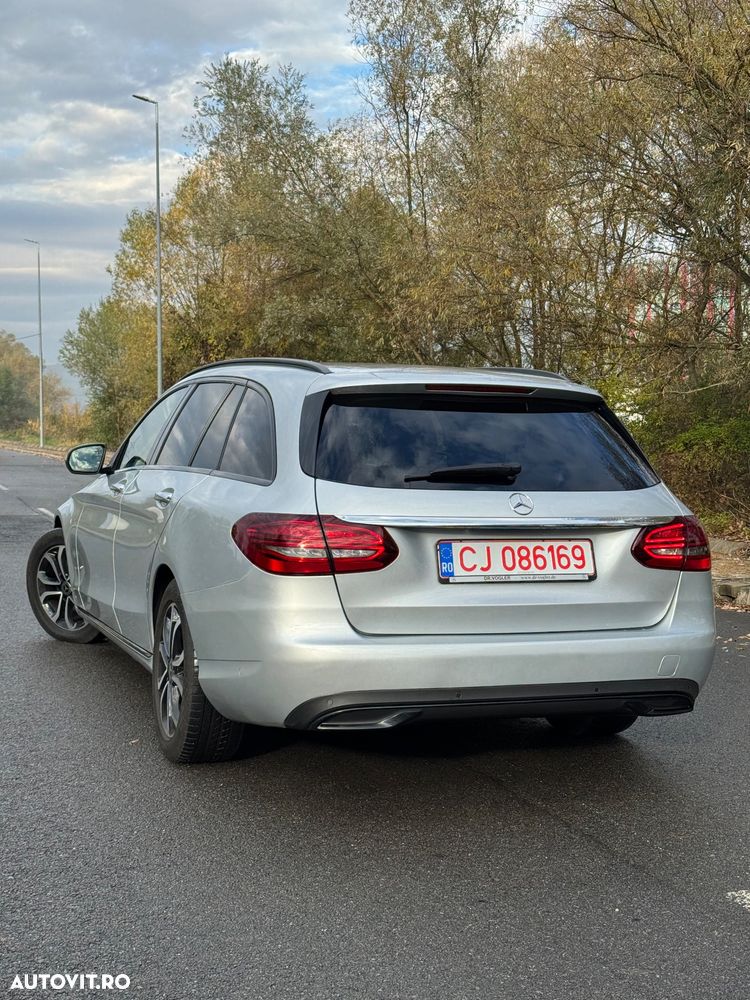 Mercedes-Benz C 220 d T 9G-TRONIC Avantgarde - 7