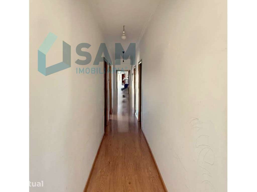 Moradia T4 com Espaço Comercial e Terreno de 965 m² | Foros de Salv... - Grande imagem: 4/13