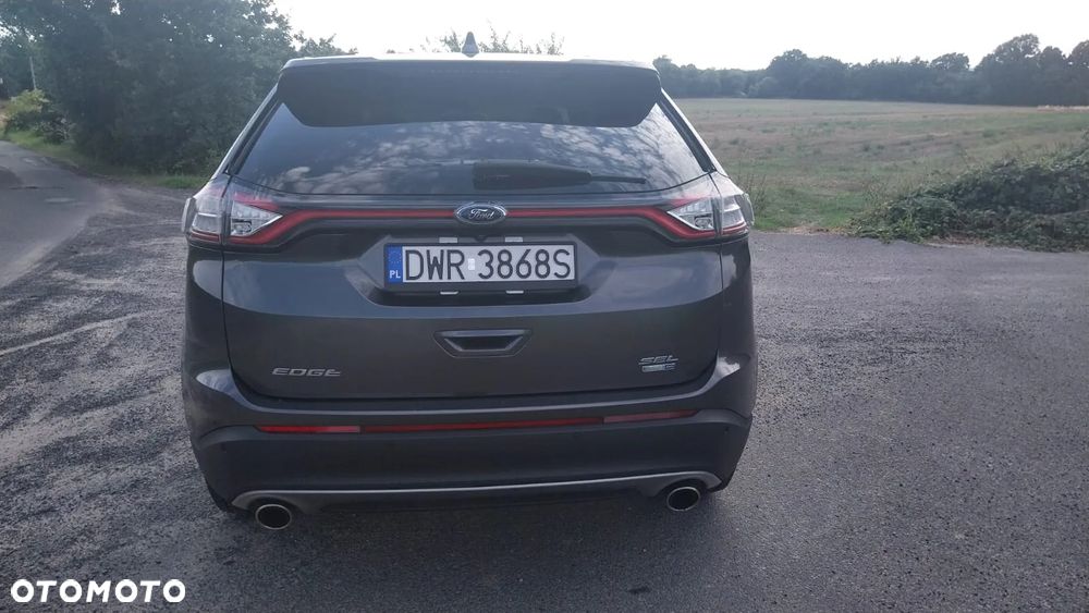 Ford Edge - 12