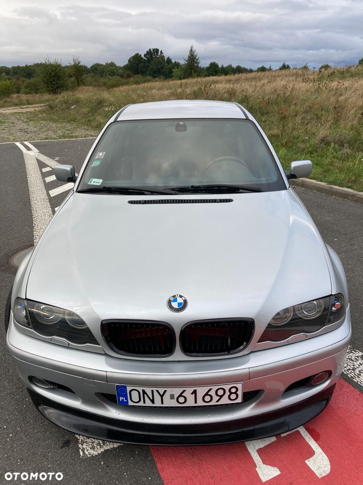 BMW Seria 3 330i Edition Sport - 8