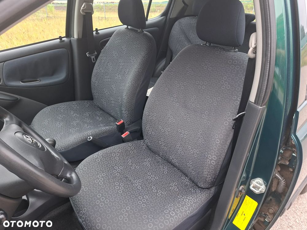 Toyota Yaris 1.0 Edition - 27