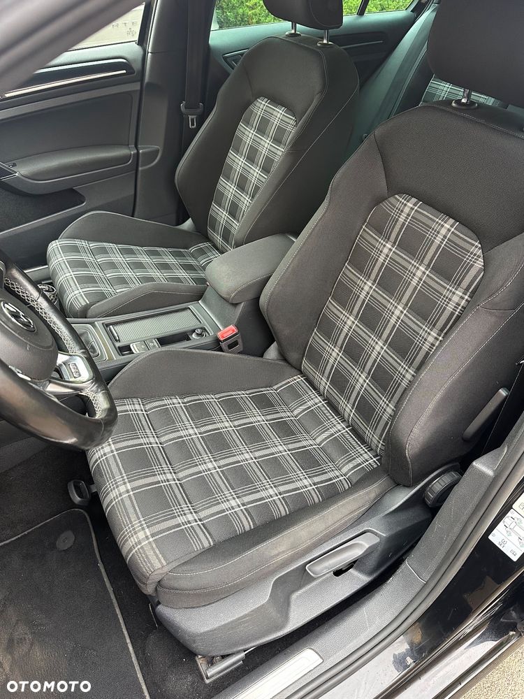 Volkswagen Golf GTD BlueMotion Technology - 27