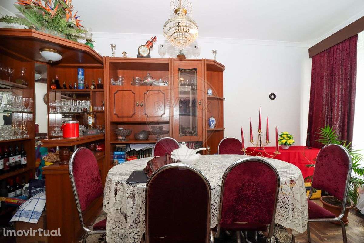 Moradia T4 para venda - Grande imagem: 2/13