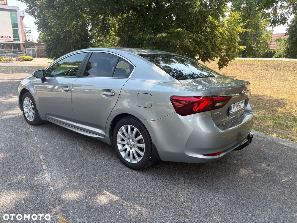 Toyota Avensis 1.8 Premium EU5 - 4