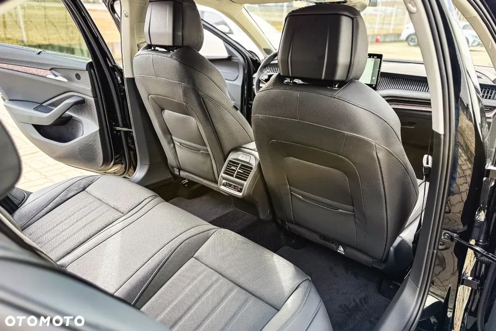 Skoda Superb 2.0 TSI L&K DSG - 27