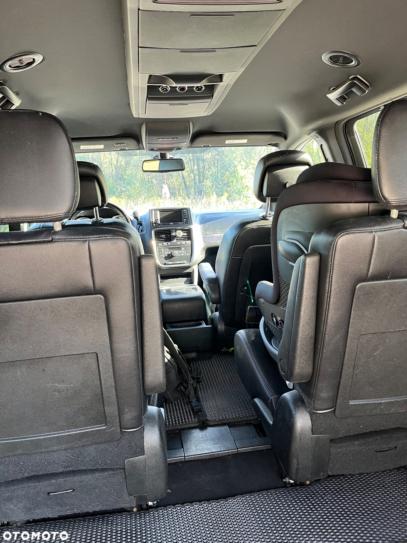 Dodge Grand Caravan - 19