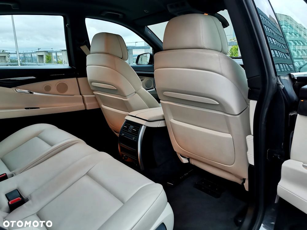 BMW 5GT 530d - 25
