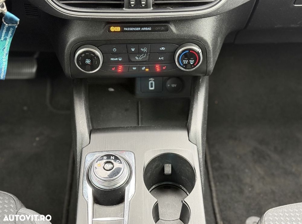 Ford Focus 2.0 EcoBlue Titanium - 14