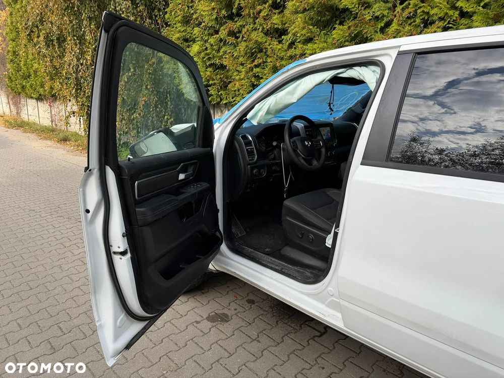 RAM 1500 - 11