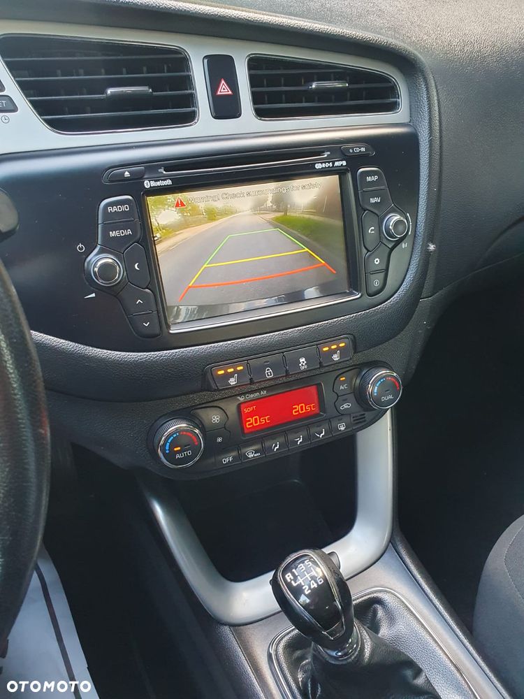 Kia Ceed 1.6 GDI XL - 8