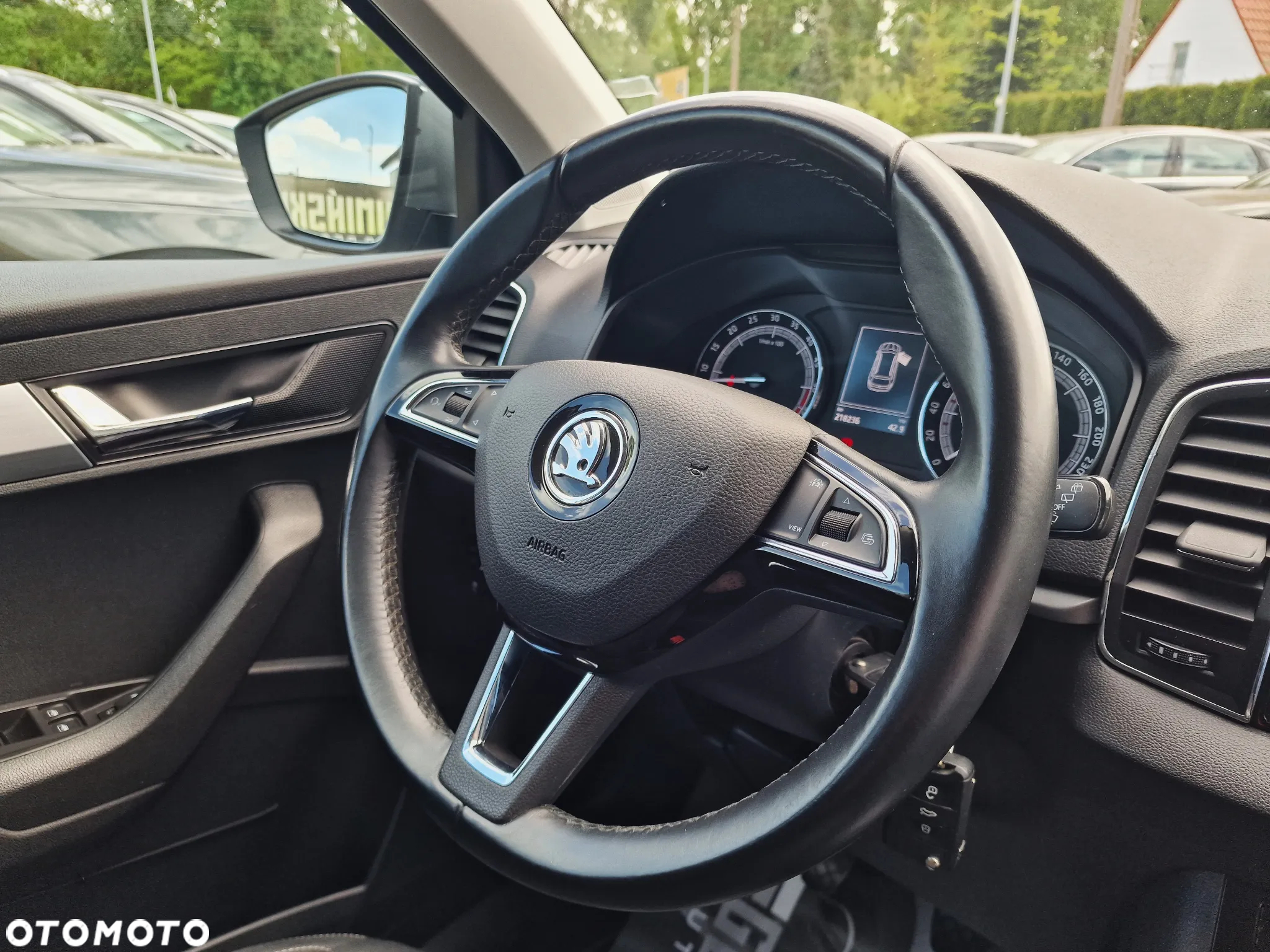 Skoda Karoq 1.6 TDI 4x2 Style - 27
