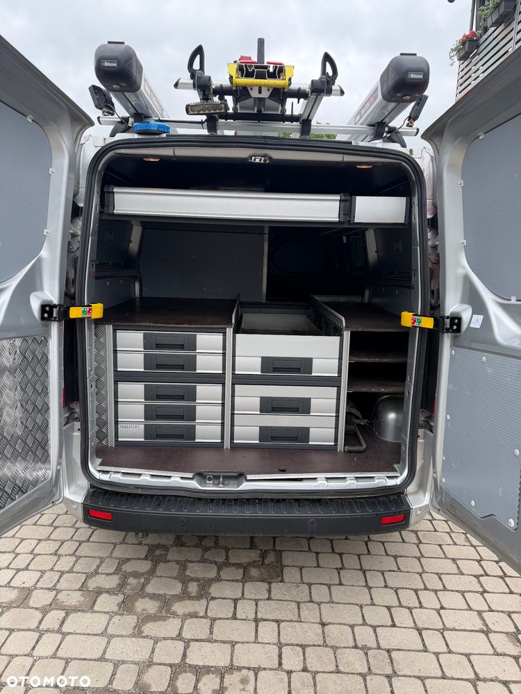 Ford TRANSIT CUSTOM - 5