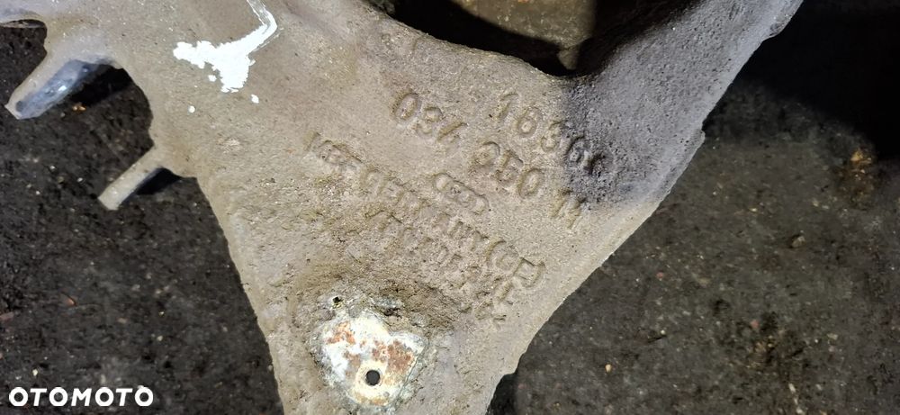 PIASTA ZWROTNICA AUDI A6 C6 SEDAN LEWY TYŁ 2.7 3.0 TDI QUATRRO - 3