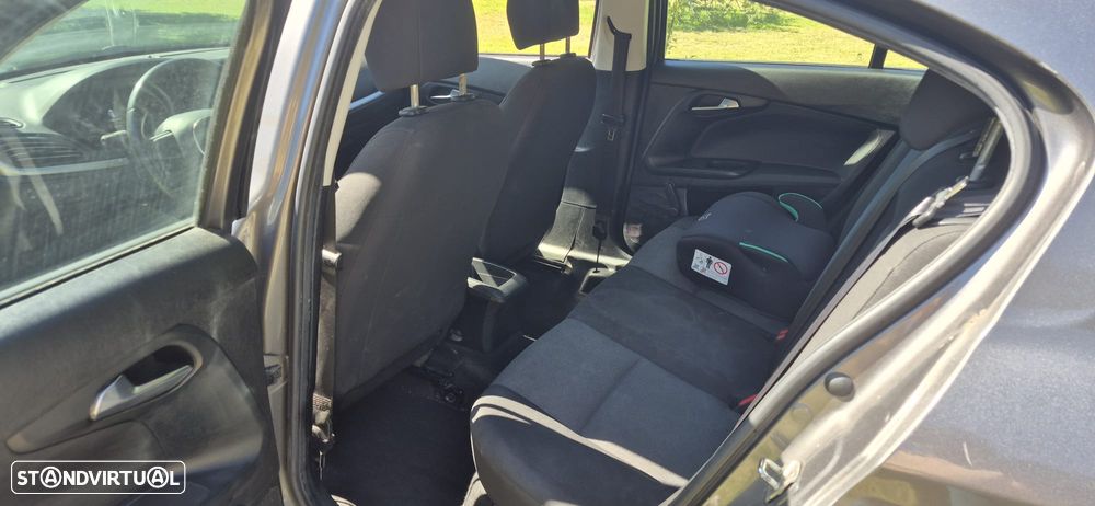Fiat Tipo 1.3 M-Jet Easy - 7