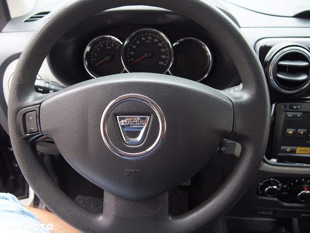 Dacia Lodgy TCe 115 Celebration - 23