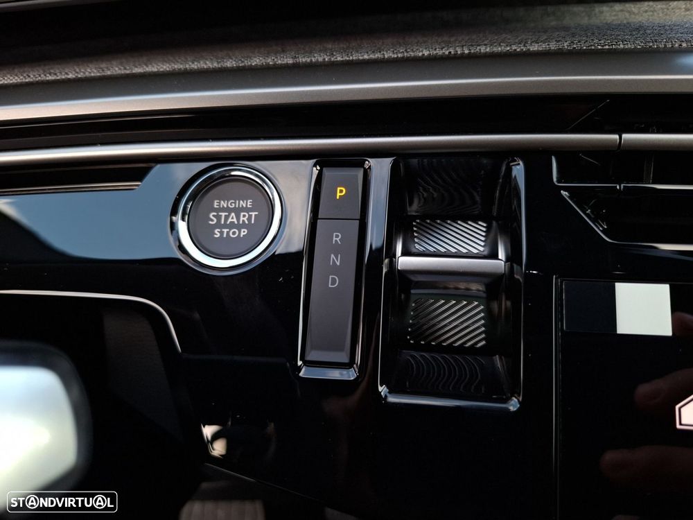 Peugeot E-3008 73 kWh Allure - 19