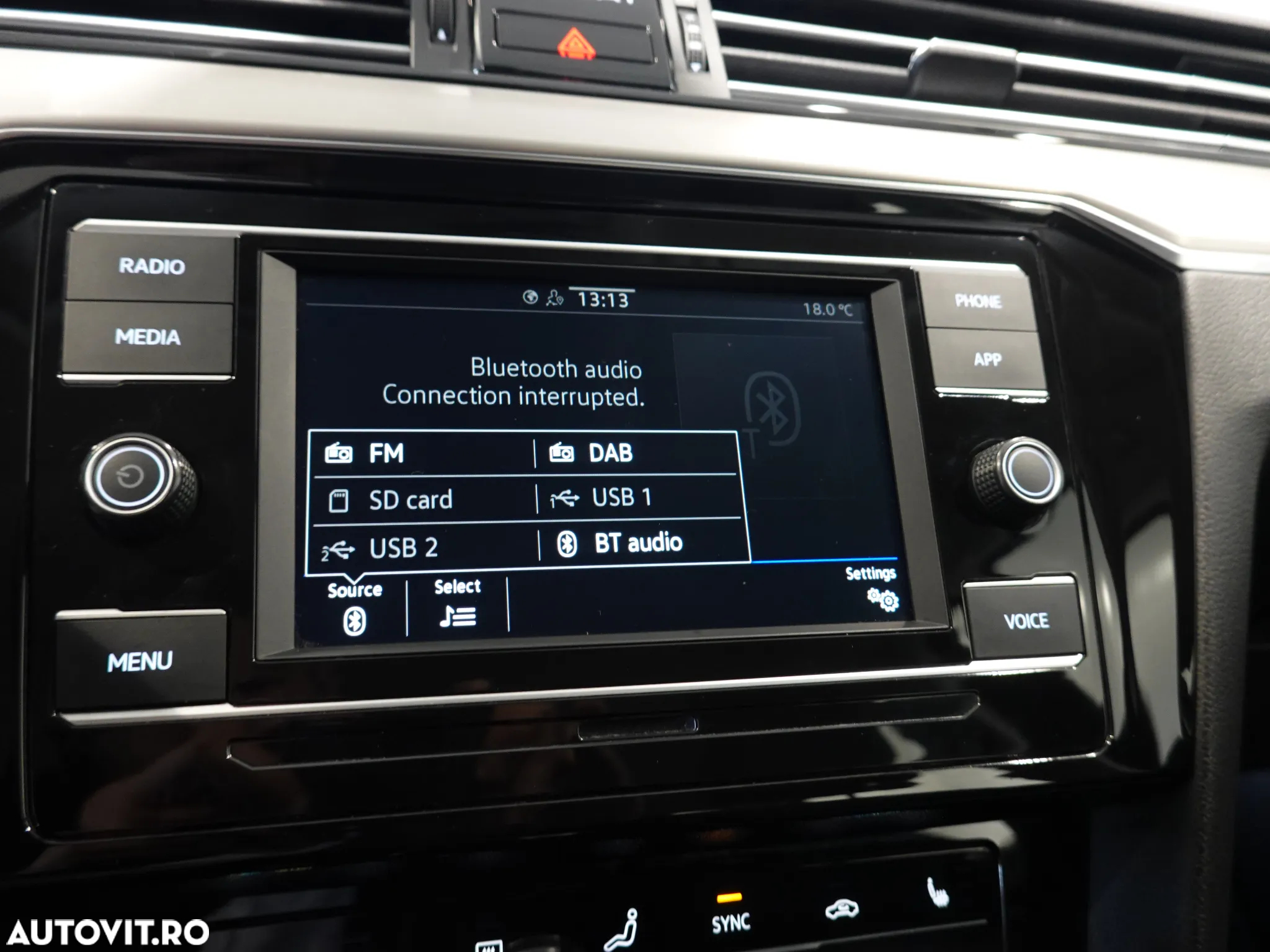 Volkswagen Passat - 22