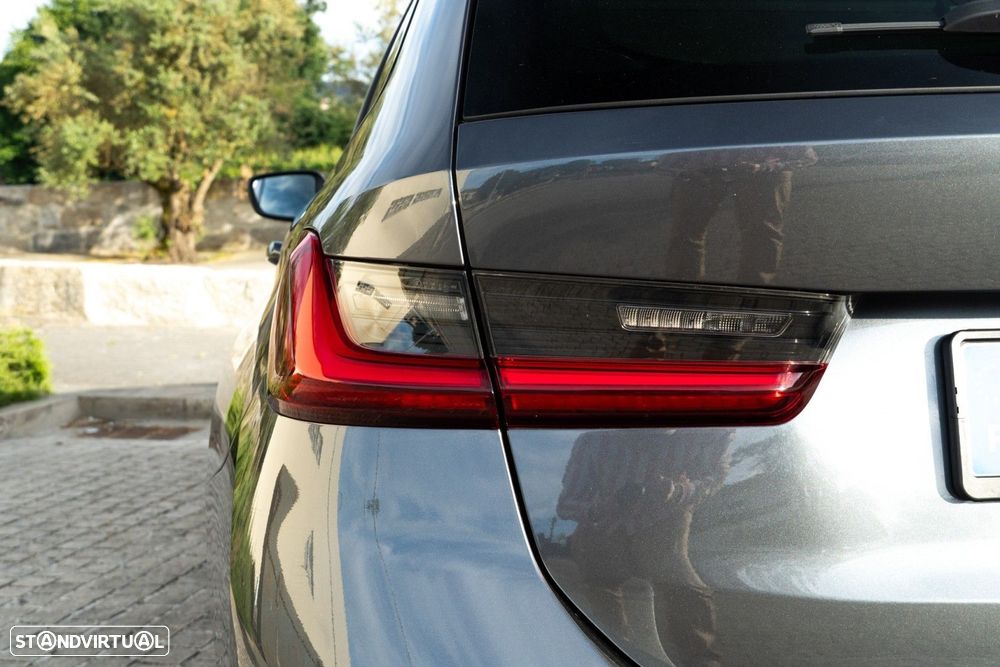BMW 320 e Line Sport Auto - 57