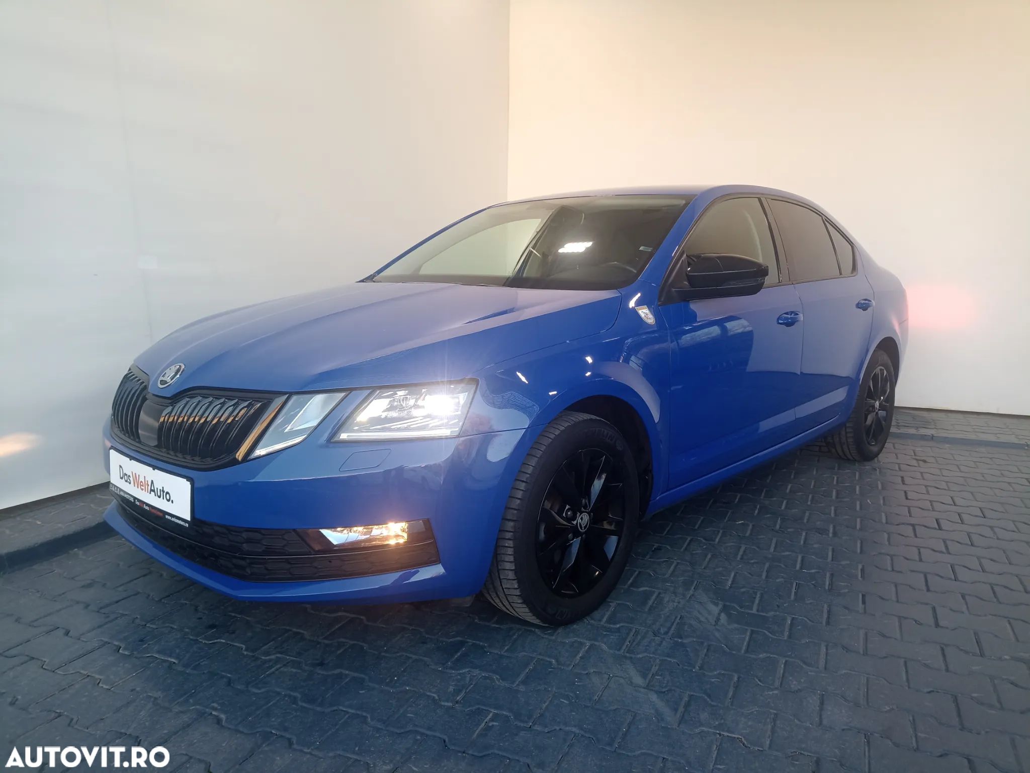 Skoda Octavia 1.6 TDI DSG Style - 1