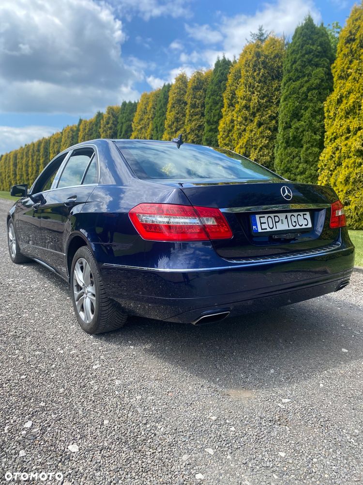 Mercedes-Benz Klasa E 200 BlueTEC 7G-TRONIC Classic - 4