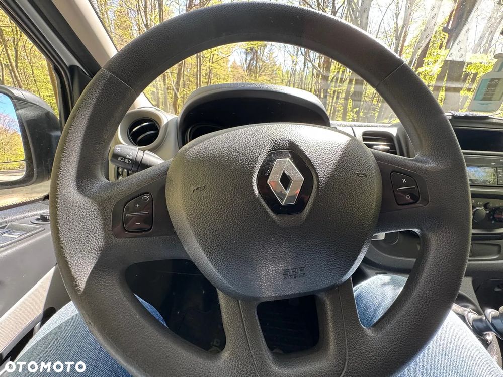 Renault Trafic - 22