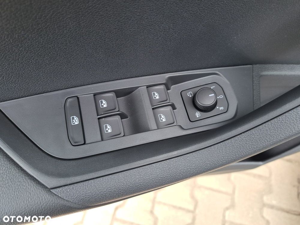 Skoda Karoq 1.5 TSI ACT Edition 130 DSG - 12