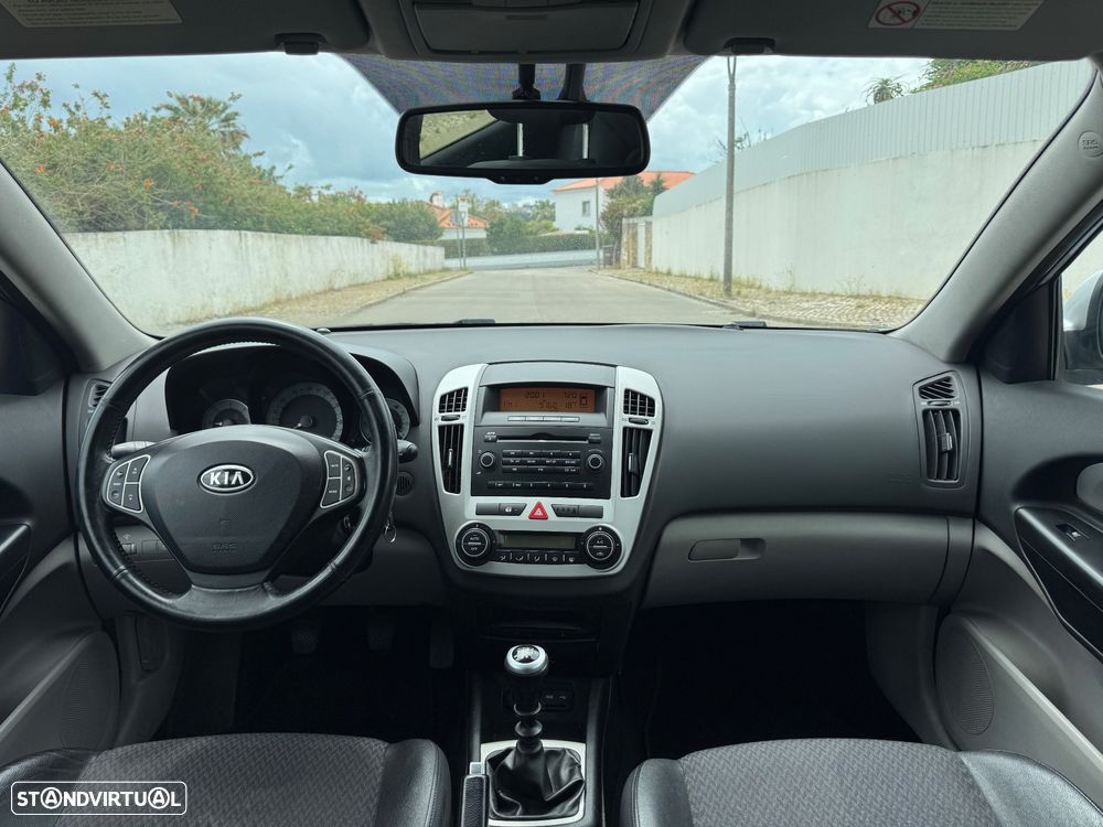 Kia Ceed SW 1.6 CRDi LX - 9
