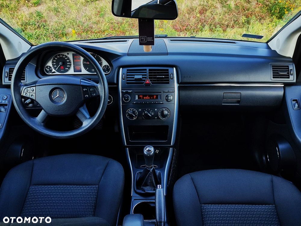 Mercedes-Benz Klasa B 180 CDI - 23