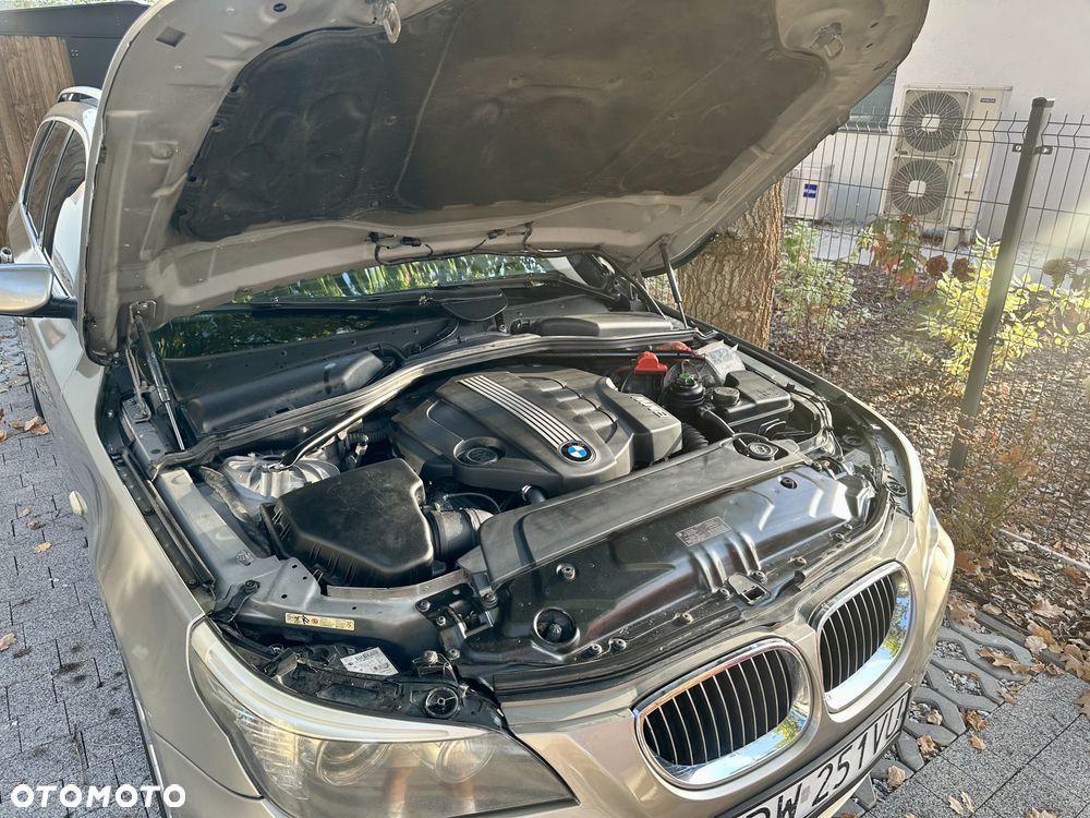 BMW Seria 5 520d Edition Sport - 13