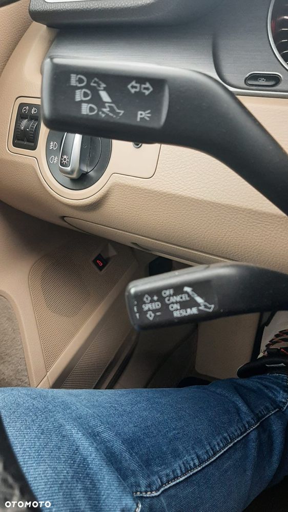 Volkswagen Passat 2.0 TDI Comfortline - 22