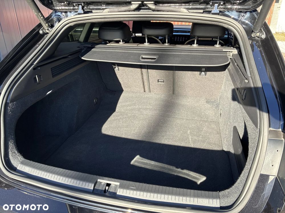 Volkswagen Arteon 2.0 TDI R-Line DSG - 28