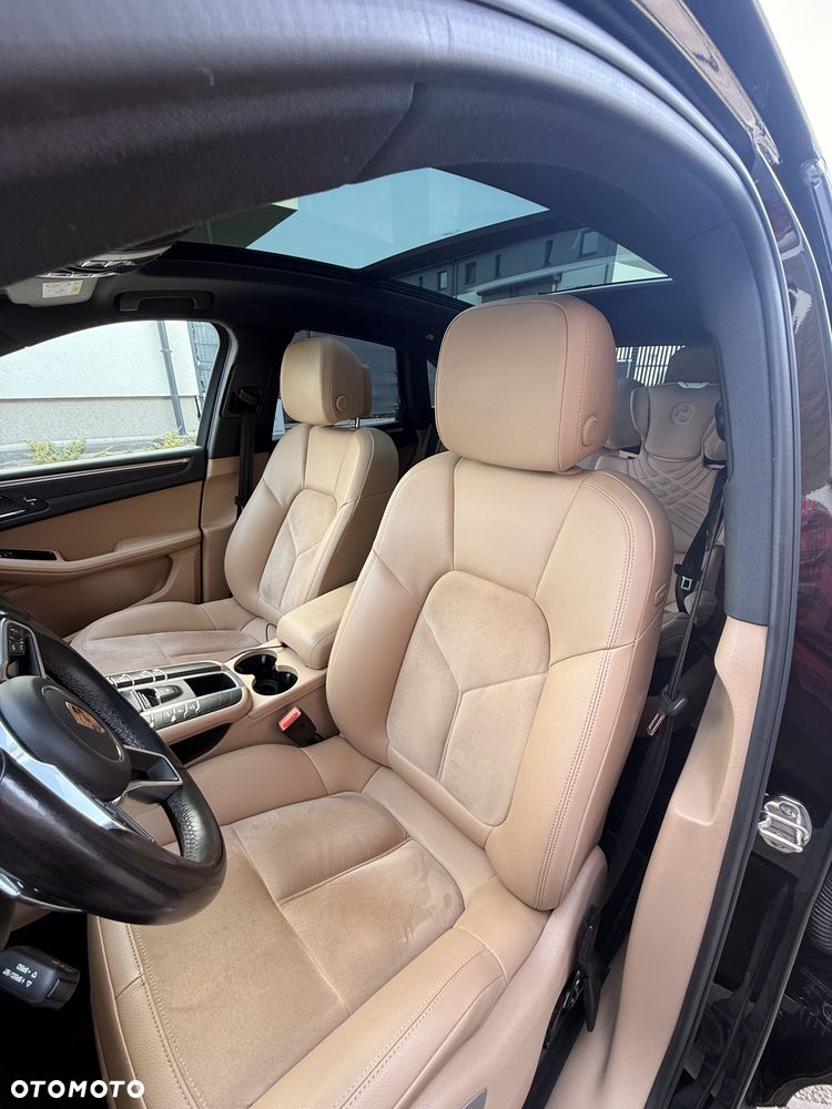 Porsche Macan Standard - 6