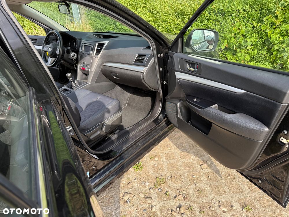 Subaru Legacy 2.0D Comfort - 13