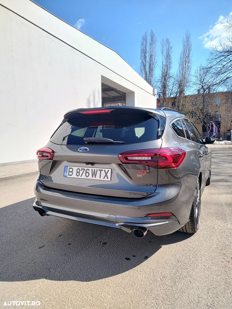 Ford Focus 2.3 Ecoboost 7DCT ST X - 9